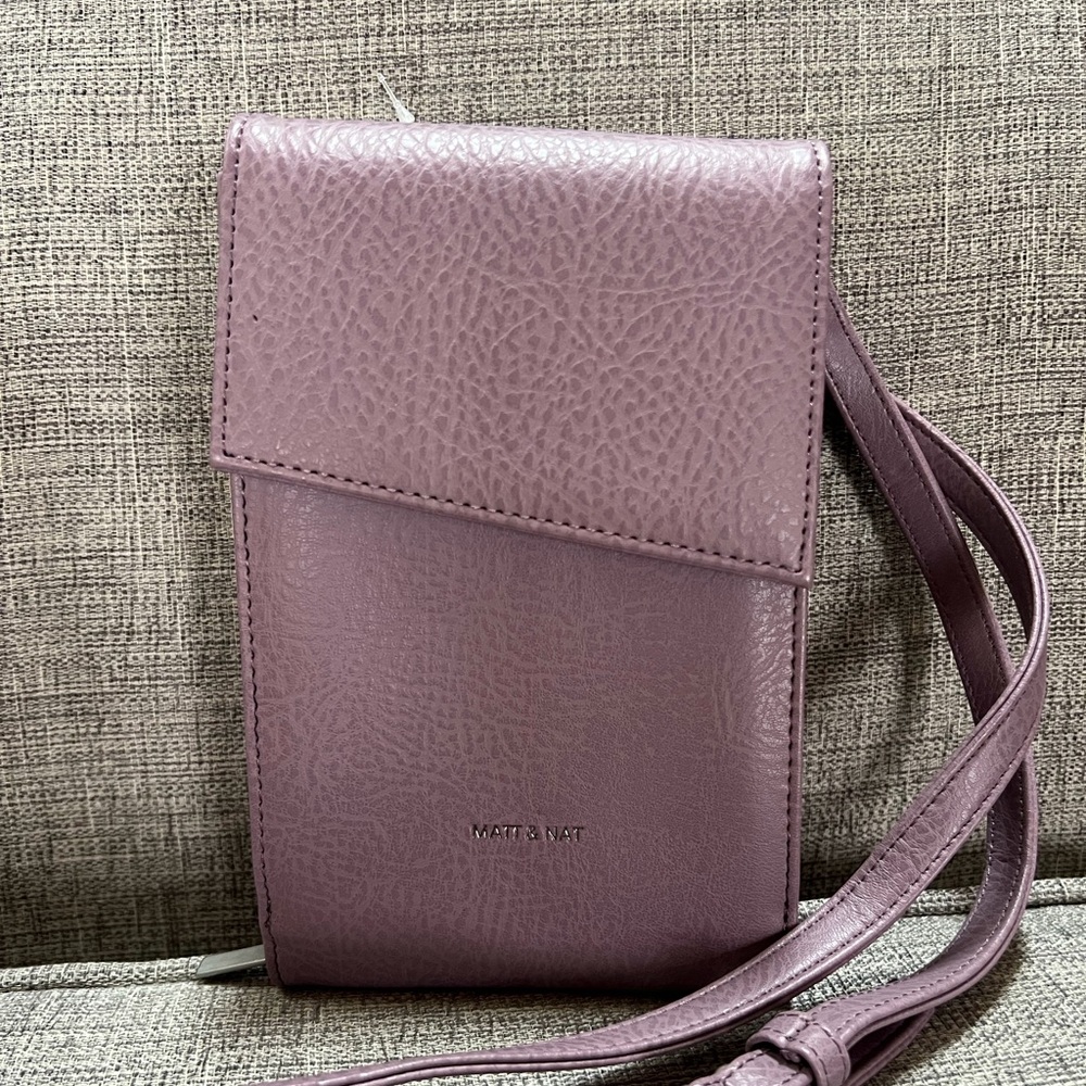 Matt & Nat NEW Met Vegan Purity Crossbody Wallet Lavender Purple Minimalist Bag